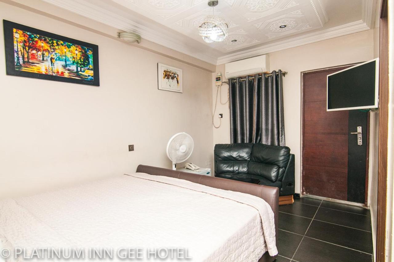 Platinum Inn Gee Hotel Suru Lere Exterior foto