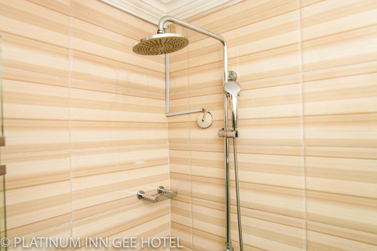 Platinum Inn Gee Hotel Suru Lere Exterior foto