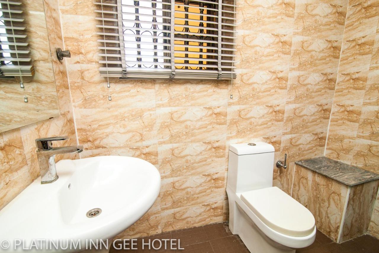 Platinum Inn Gee Hotel Suru Lere Exterior foto