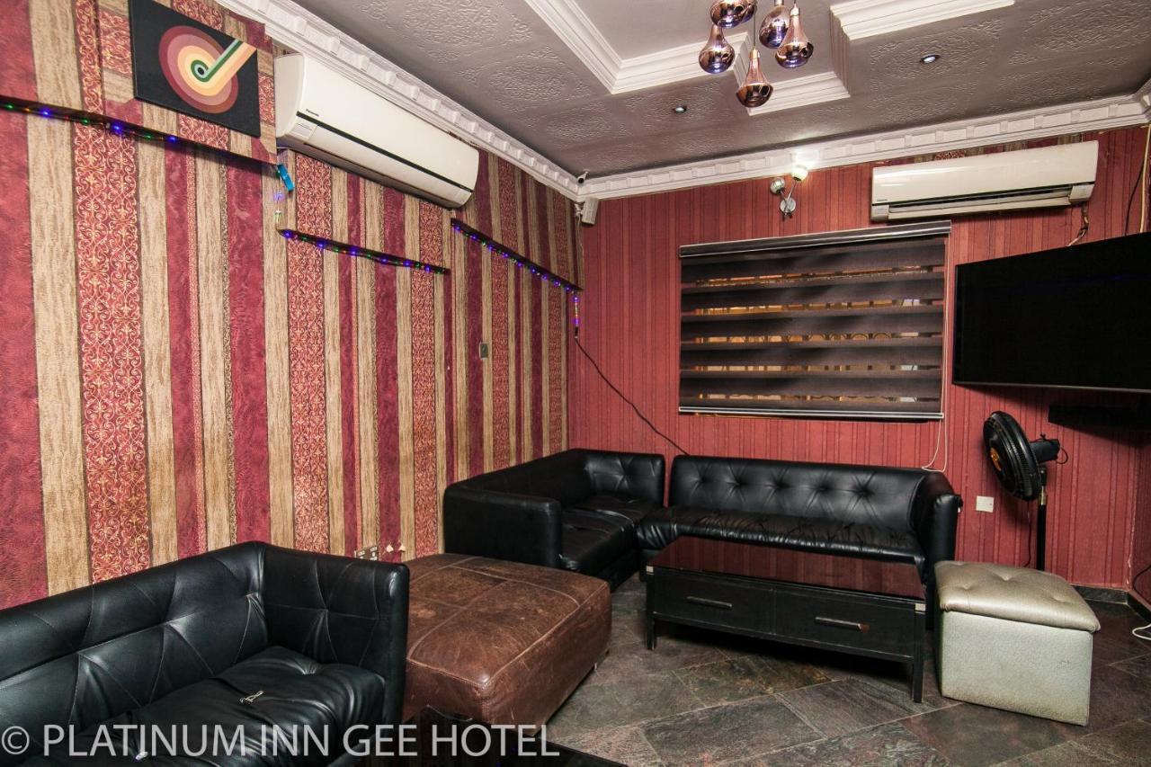 Platinum Inn Gee Hotel Suru Lere Exterior foto