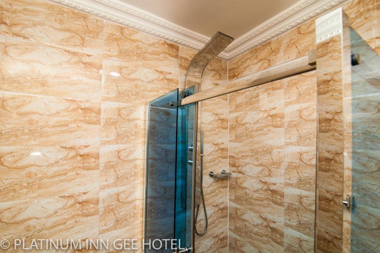 Platinum Inn Gee Hotel Suru Lere Exterior foto