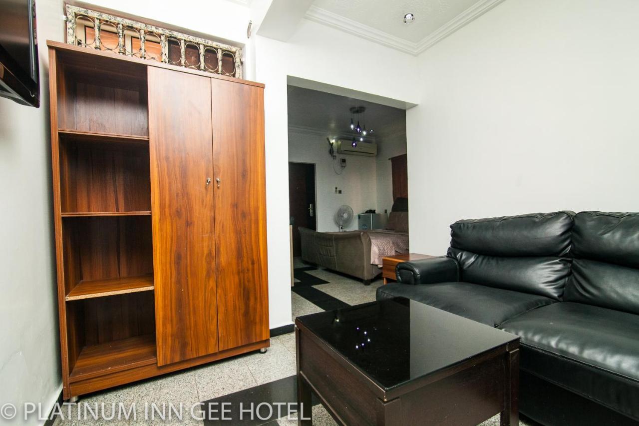 Platinum Inn Gee Hotel Suru Lere Exterior foto